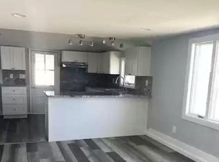 568 Park Ave, West Hempstead, NY 11552