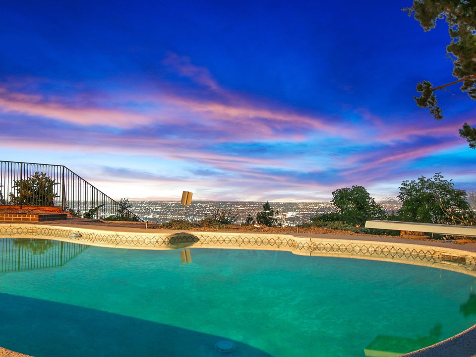 2nd image of 3256 Cabo Blanco Dr
