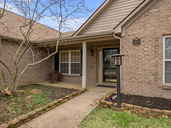 3rd image of 2800 Belle Haven Pl