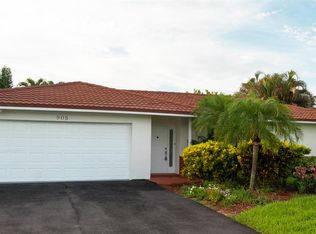 905 Sunset Rd, Boynton Beach, FL 33435