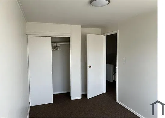 3 bed, 1024 sqft, $1,600 — Photo 3