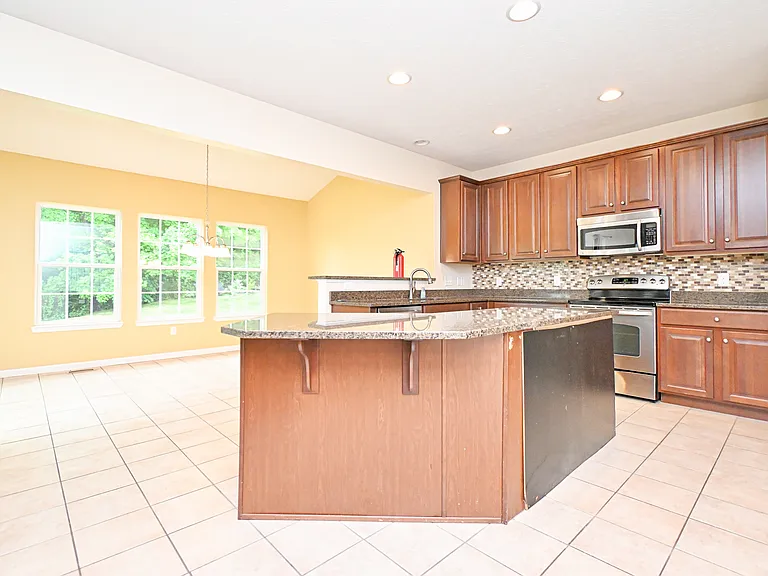 8453 Forest Valley Dr — Photo 11