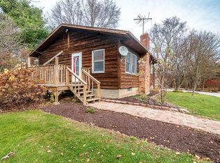 7866 Seasons Rd, Streetsboro, OH 44241