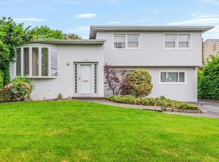 720 Jay Way, Baldwin, NY 11510