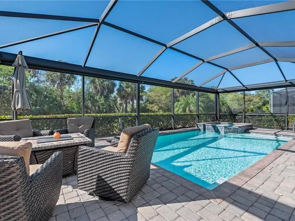 1547 Santiago CIR, NAPLES, FL 34113