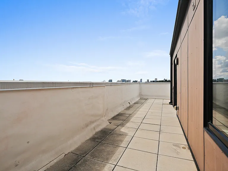 101 S Ellwood Ave — Photo 63
