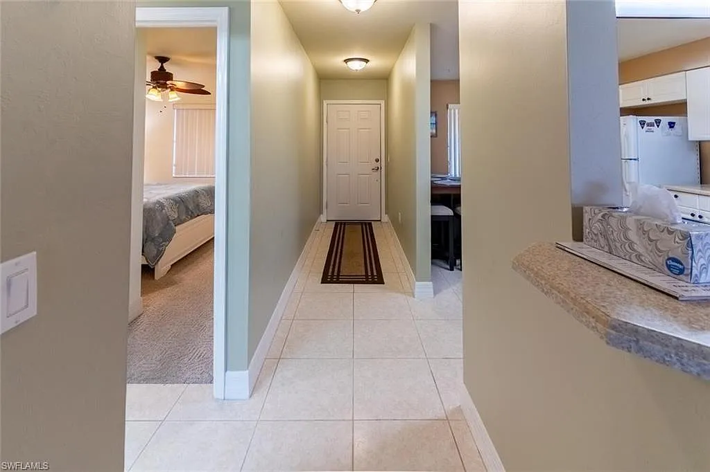 2 bed, 2.0 bath, 1184 sqft, $4,500 — Photo 2