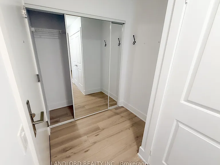 120 Parliament St #412 — Photo 20