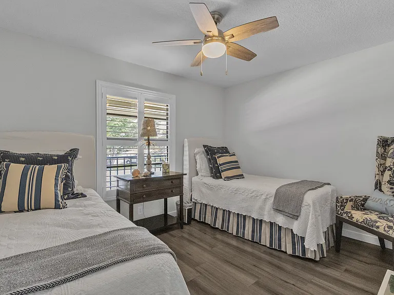 Guest bedroom