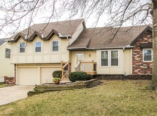 1425 E Frontier Ln, Olathe, KS 66062