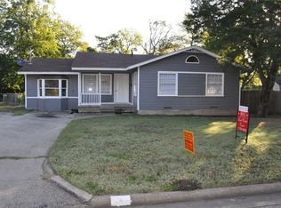 206 Lynn St, Waxahachie, TX 75165