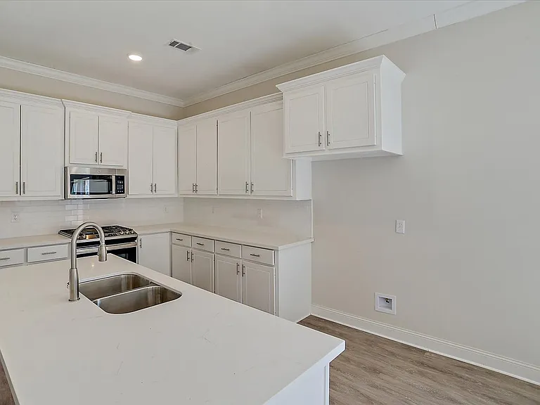 707 Heartwood Ln — Photo 20