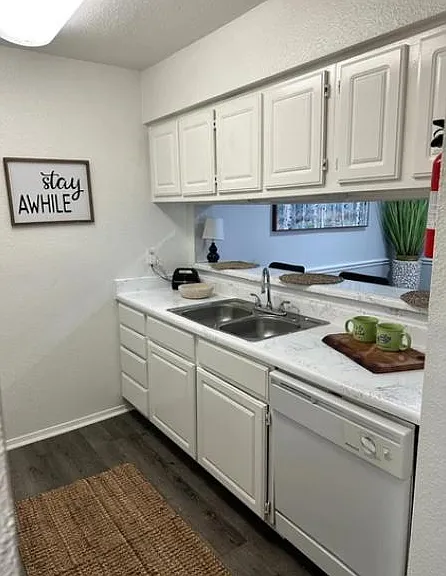 The Element Apartments — Photo 32