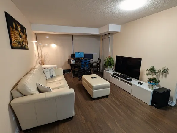 51 Lower Simcoe St #815, Toronto, ON M5J 3A2