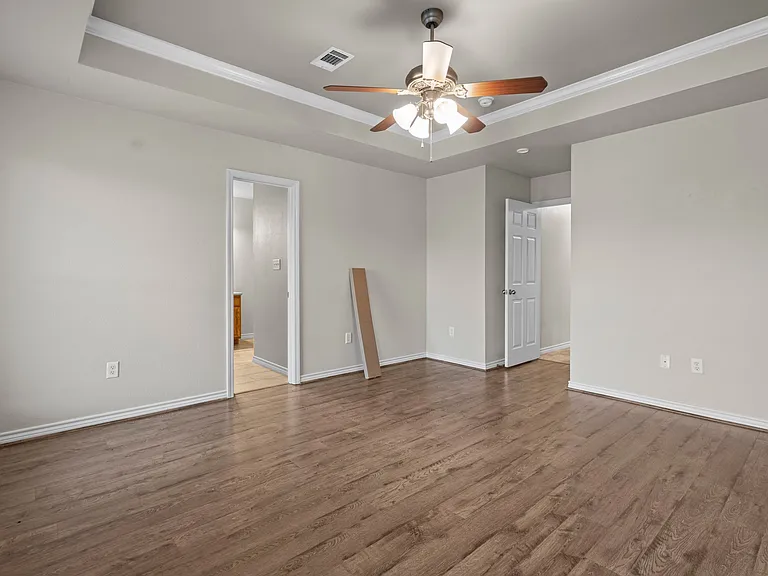 5470 Westmeadow Ln — Photo 12