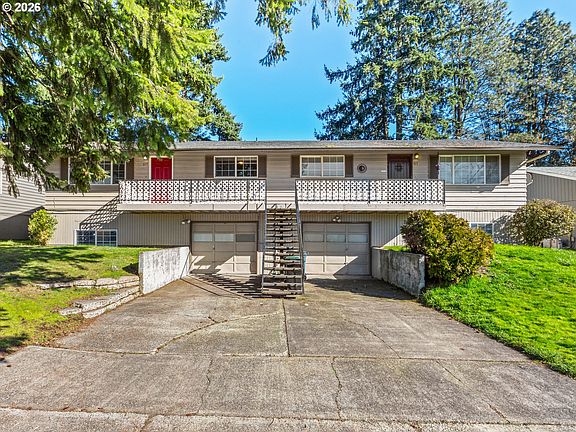 2nd image of 813 NE 106th Ave