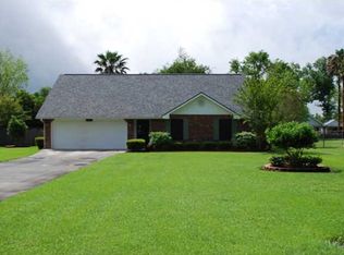 1050 Albert Calais Rd, Breaux Bridge, LA 70517