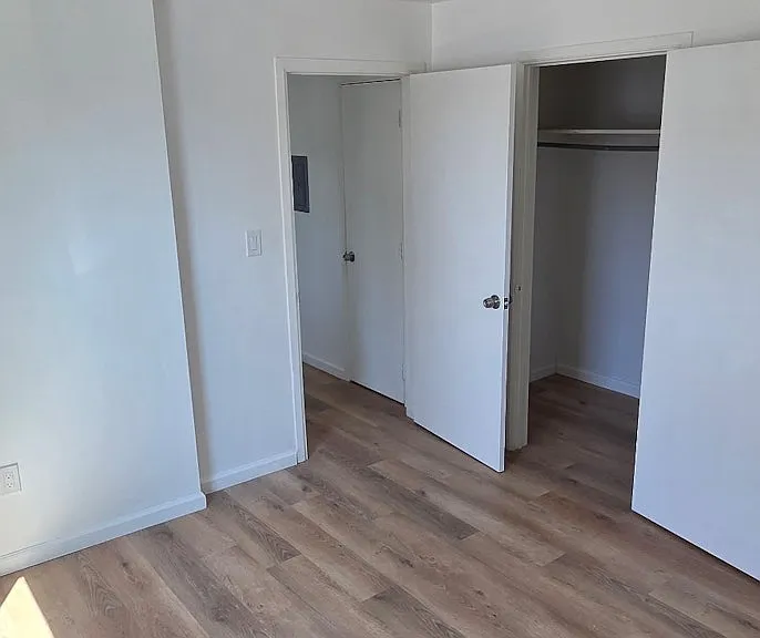 615 Chandler Ave #1 — Photo 8