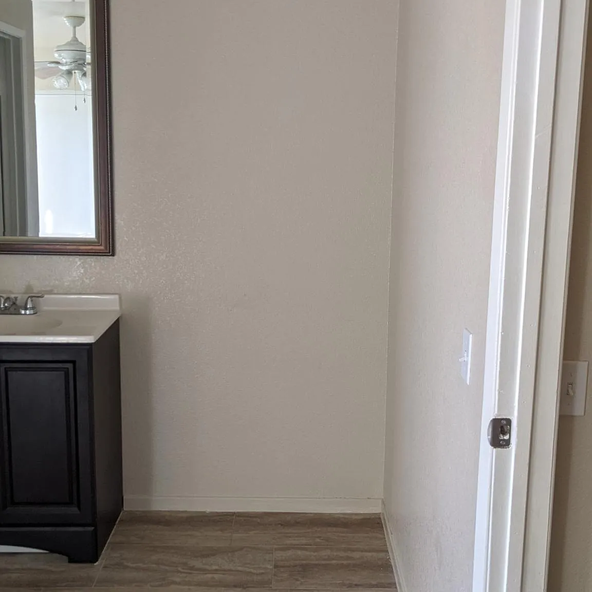 3 bed, 1150 sqft, $1,950 — Photo 3