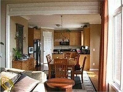 4th image of 5039 Parkgate Dr