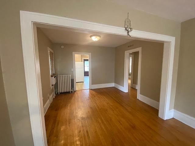 1st image of 420 8th St SE Unit 2