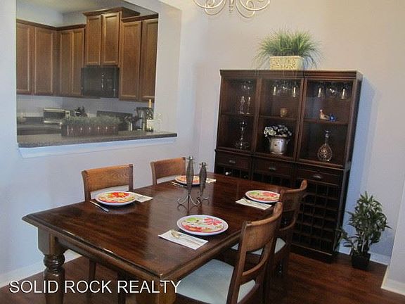 5th image of 1044 Coquina Ln