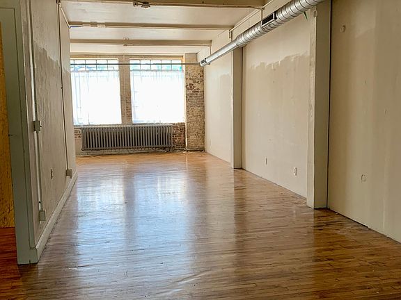 4th image of 14 W Harvey St #2W