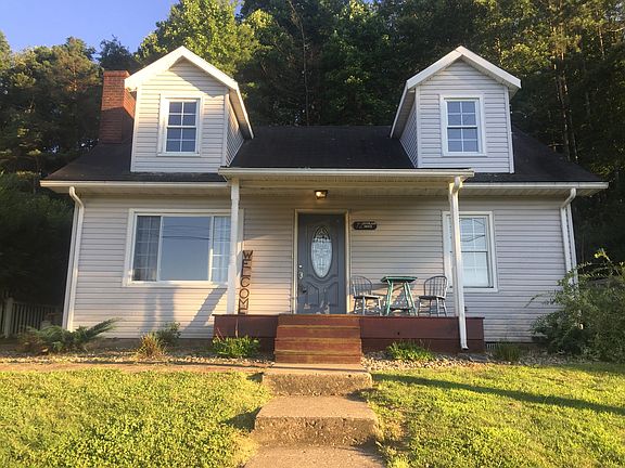 3rd image of 72 Highland Dr