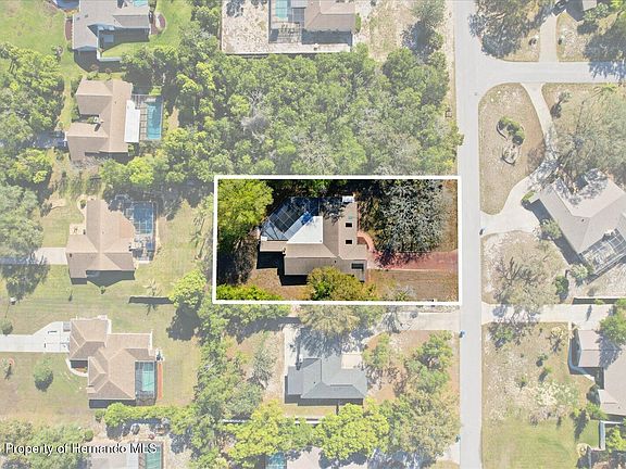 3rd image of 8464 Delaware Dr