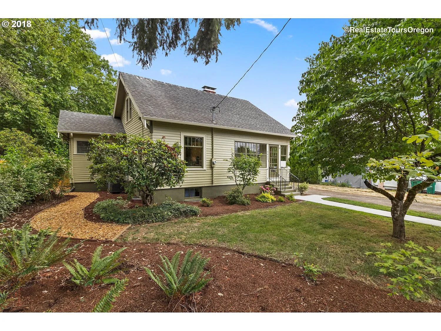 1627 22nd Ave photo 1