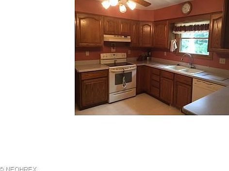 5th image of 4737 Baywood Dr