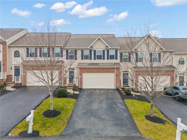 290 Maple Ridge Dr, Canonsburg, PA 15317