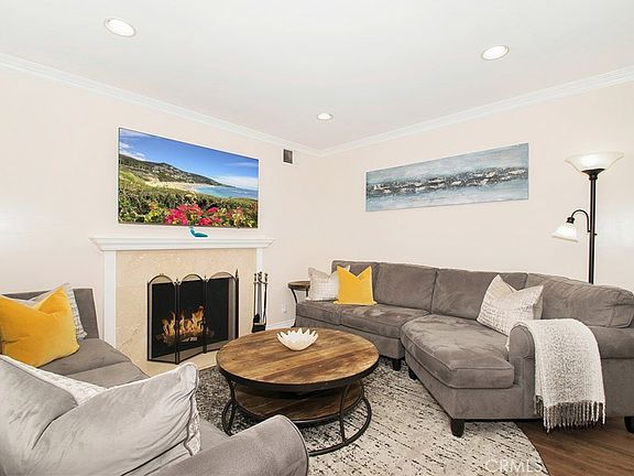 3rd image of 1007 S Cedar Ave