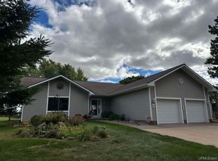 8 Red Fox Trl, Marquette, MI 49855