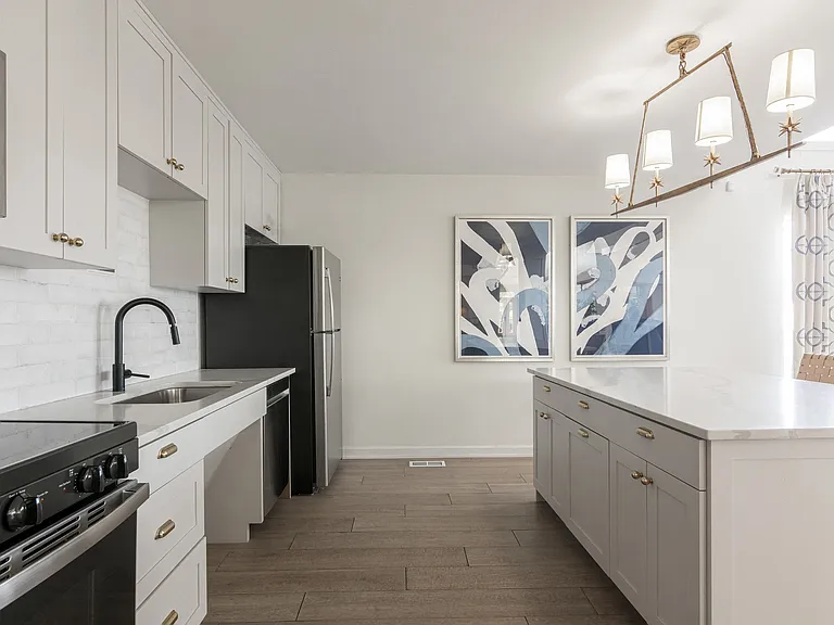 Sundance Apartments — Photo 35