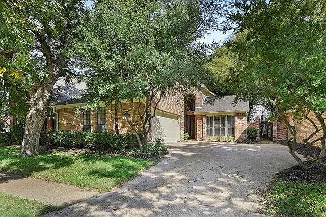 1st image of 804 Olde Towne Dr