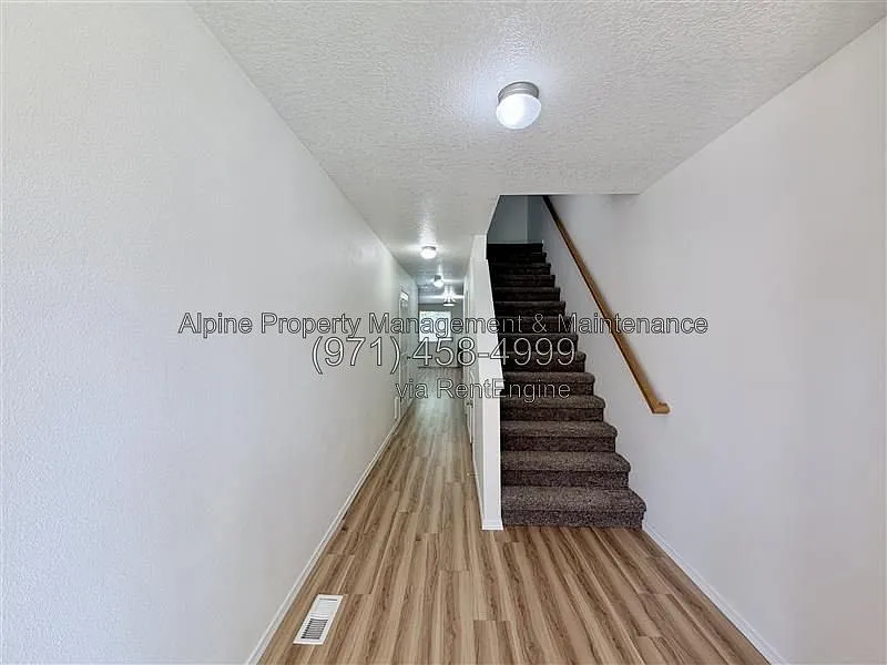 4 bed, 1.5 bath, 1407 sqft, $2,325 — Photo 4