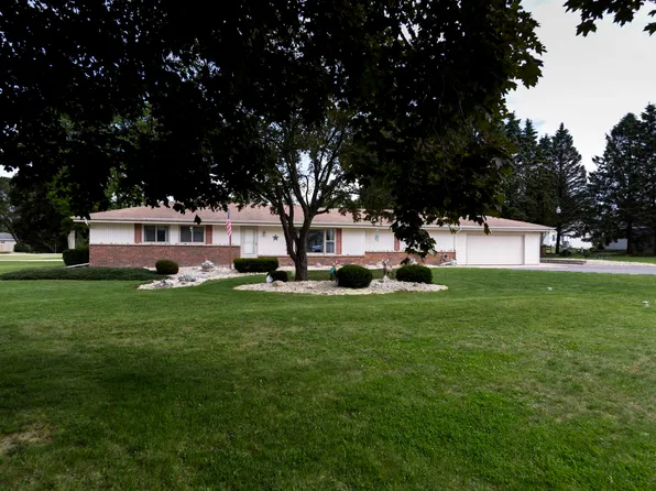4168 N Lunar Dr, Janesville, WI 53546