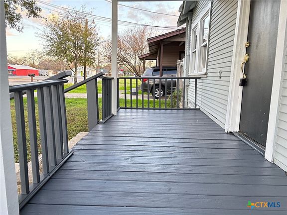 3rd image of 1316 N Olive St