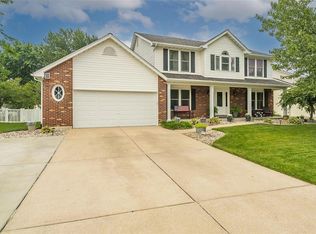 44 Ashlawn Ct, Saint Charles, MO
