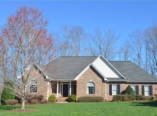 2990 Bridge Point Dr, Sophia, NC 27350