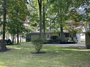 10163 Pine Rd, Conneaut Lake, PA 16316