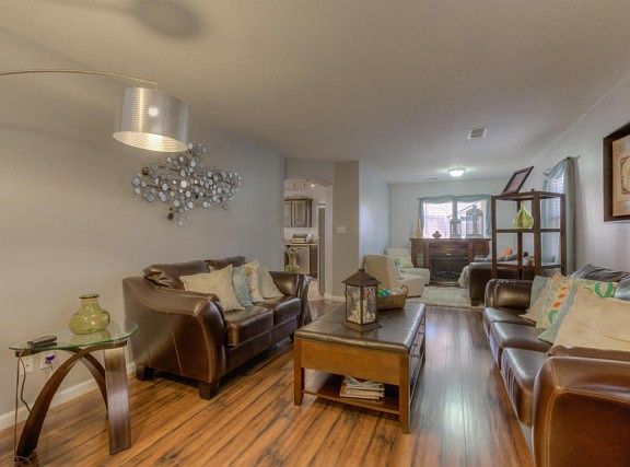 5th image of 9915 Pinot Noir Ave SW