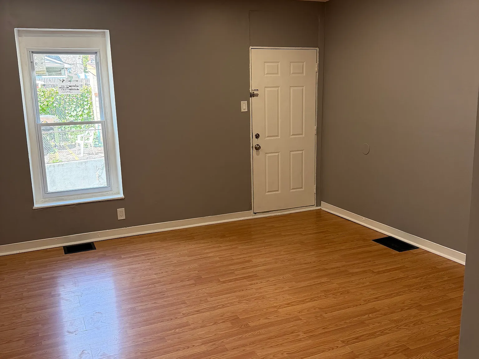 3 bed, 1016 sqft, $1,550 — Photo 4