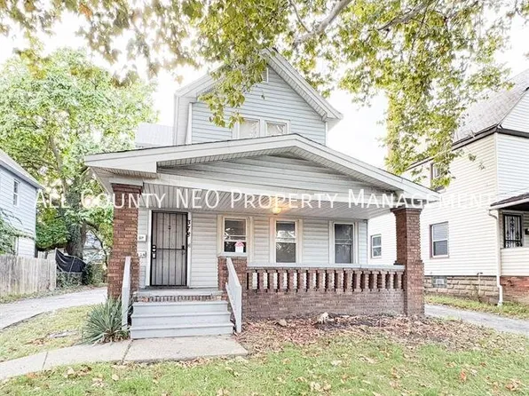 378 E 156th St, Cleveland, OH 44110