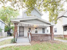 378 E 156th St, Cleveland, OH