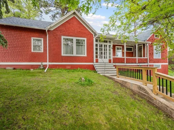 621 Miners Ave, Lead, SD 57754