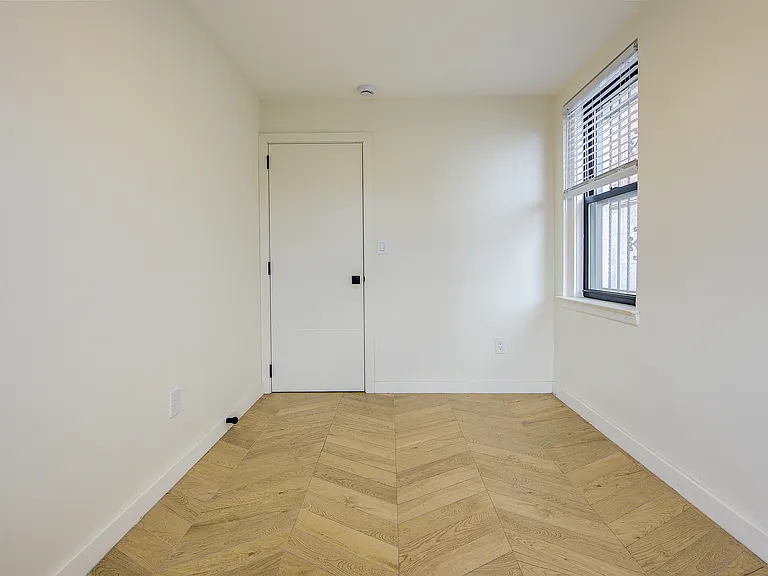 22-31 47th St #1 — Photo 18