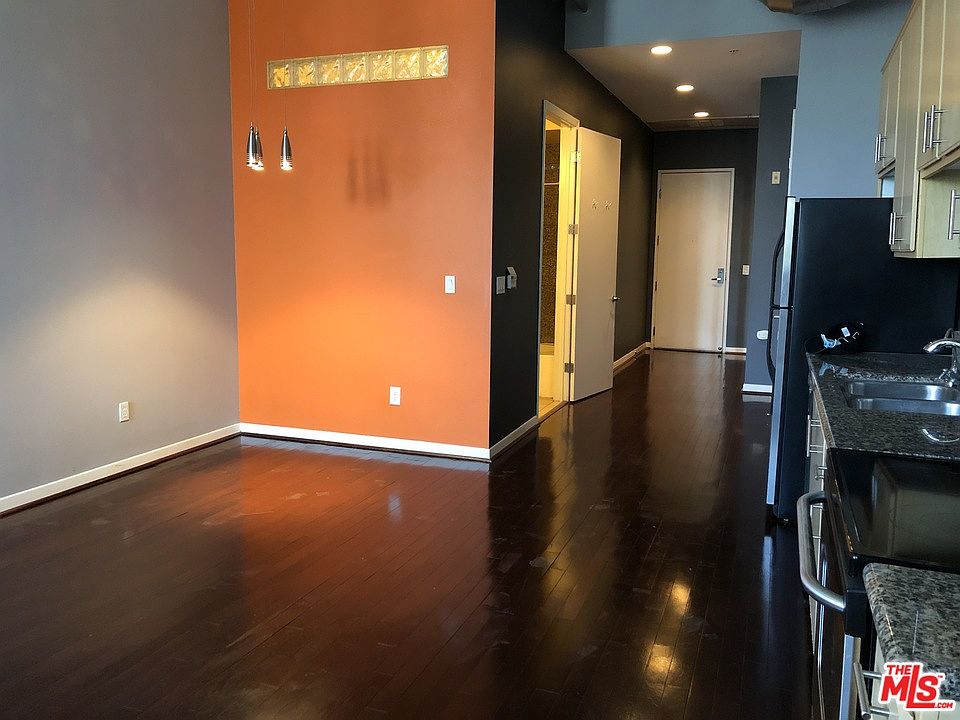 1st image of 175 S Lake Ave Unit 319