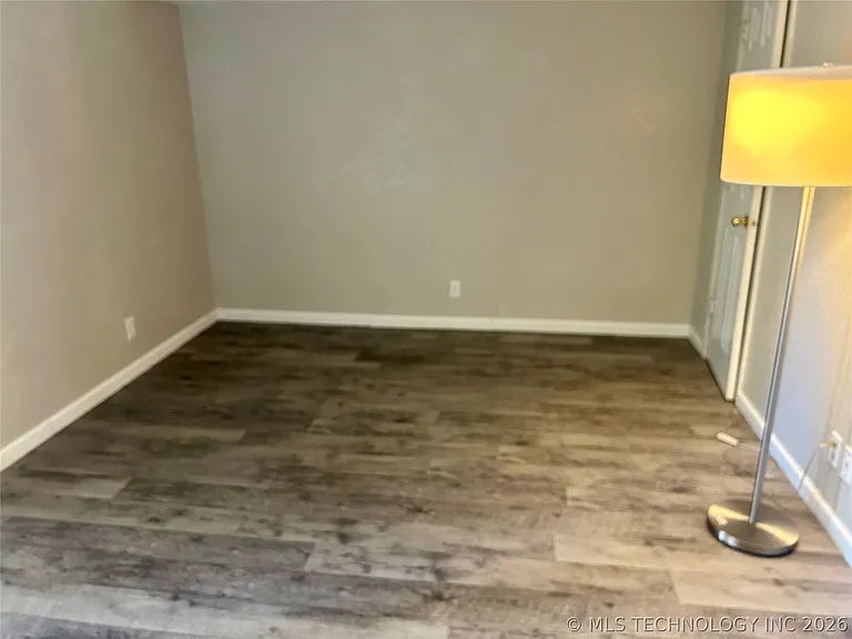 1808 E 66th Pl #D-206 — Photo 14